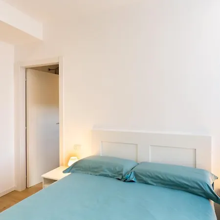 Apartment Station-duomo 10 Min Fast Wifi & Metro