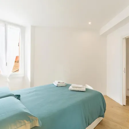 Station-duomo 10 Min Fast Wifi & Metro Apartment